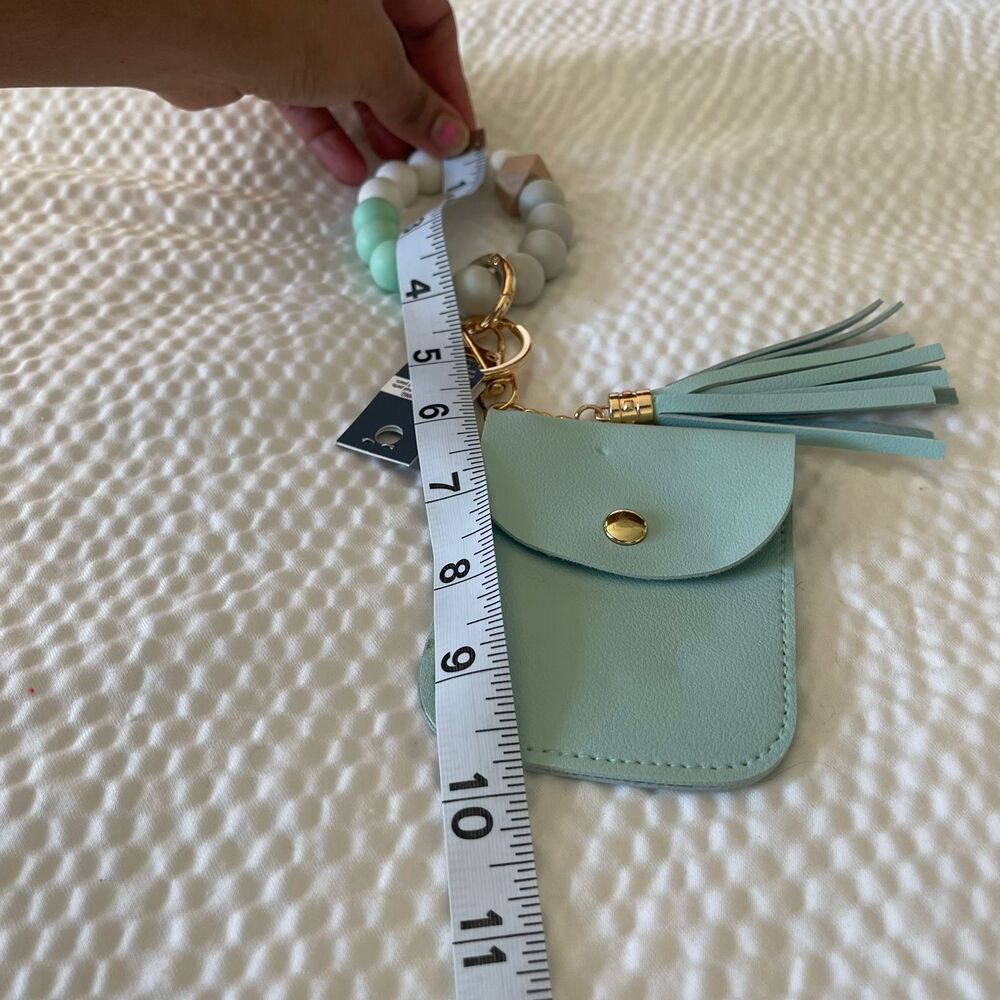 NWT Women's Car Key Ring Bracelet Blue Beaded Keychain Wallet Bag Charm - Picture 5 of 7